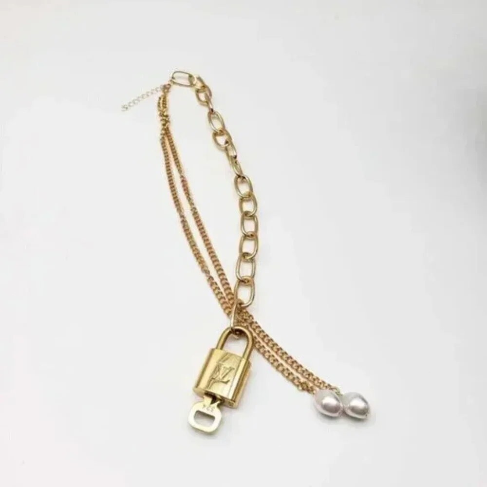 Authentic Louis Vuitton Gold Lock with Unbranded Stainless Real FreshPearl Chain - Picture 6 of 7